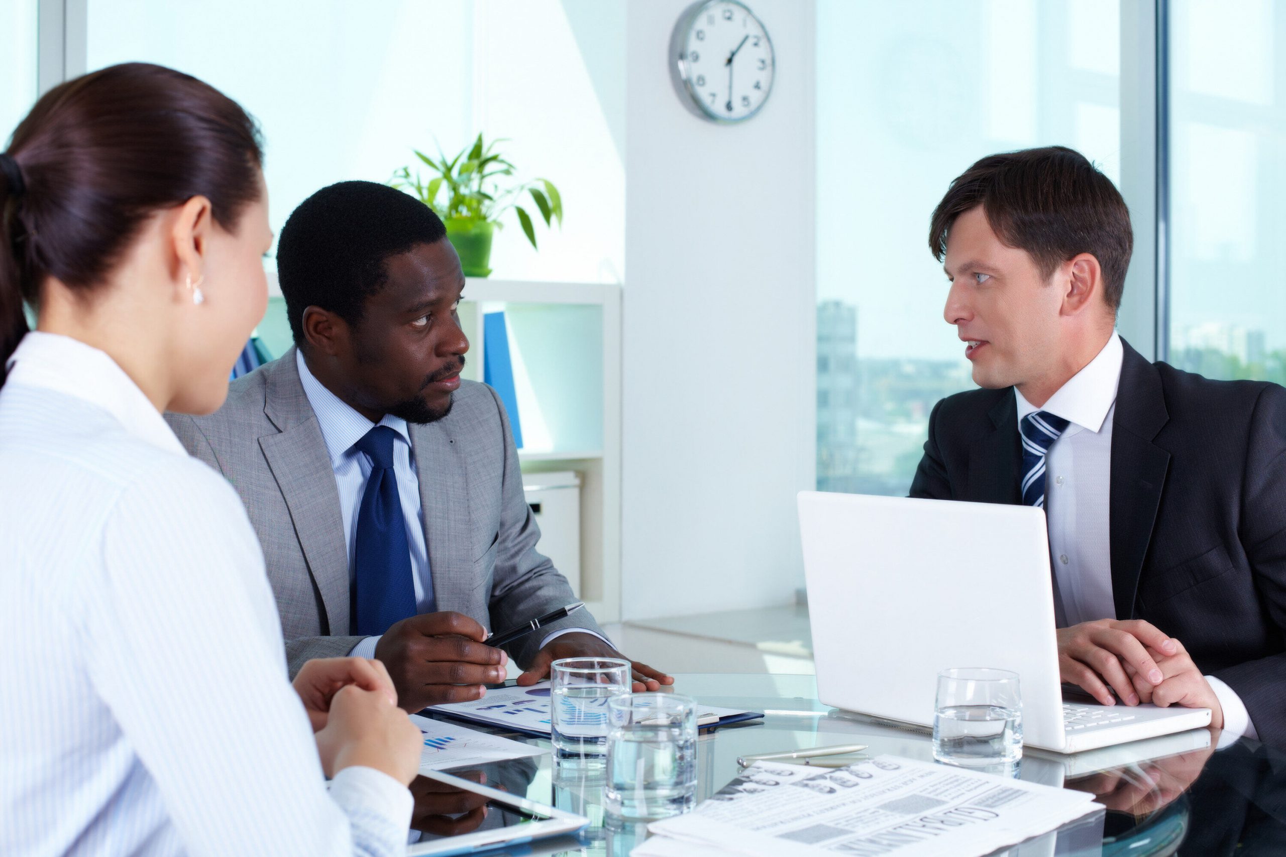 Interpreters negotiating